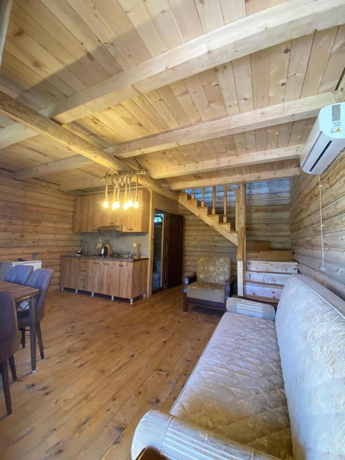 Guest House On Angisa บาทูมิ ภายนอก รูปภาพ