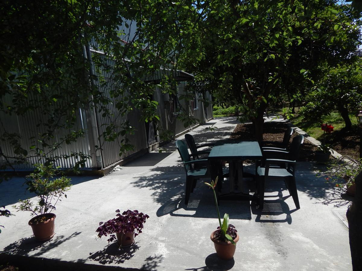 Guest House On Angisa บาทูมิ ภายนอก รูปภาพ